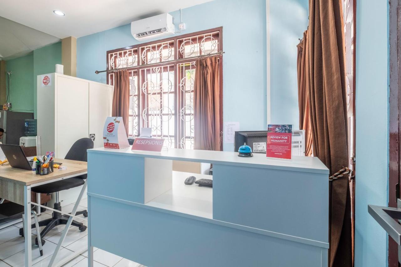 Super Oyo 1568 Stasiun Ka Cirebon Guest House Екстериор снимка